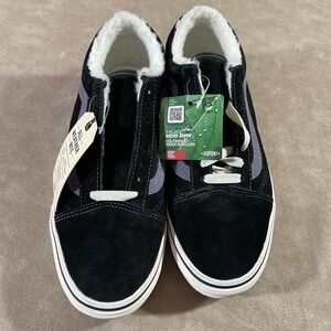 Vans Old Skool MTE Nubuck Black NWT faux Fur lined Women’s Shoe Size 9